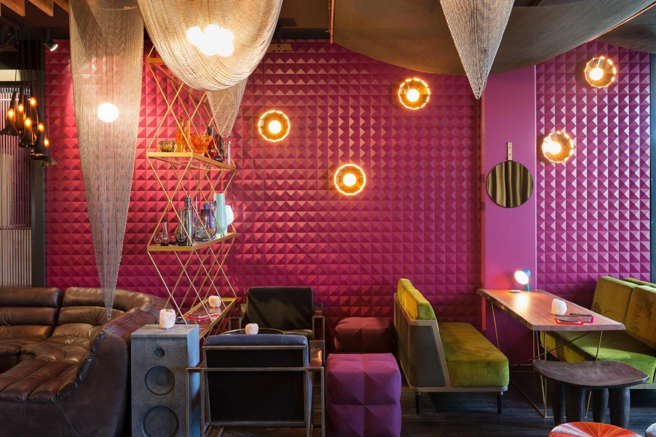 Hotel East And