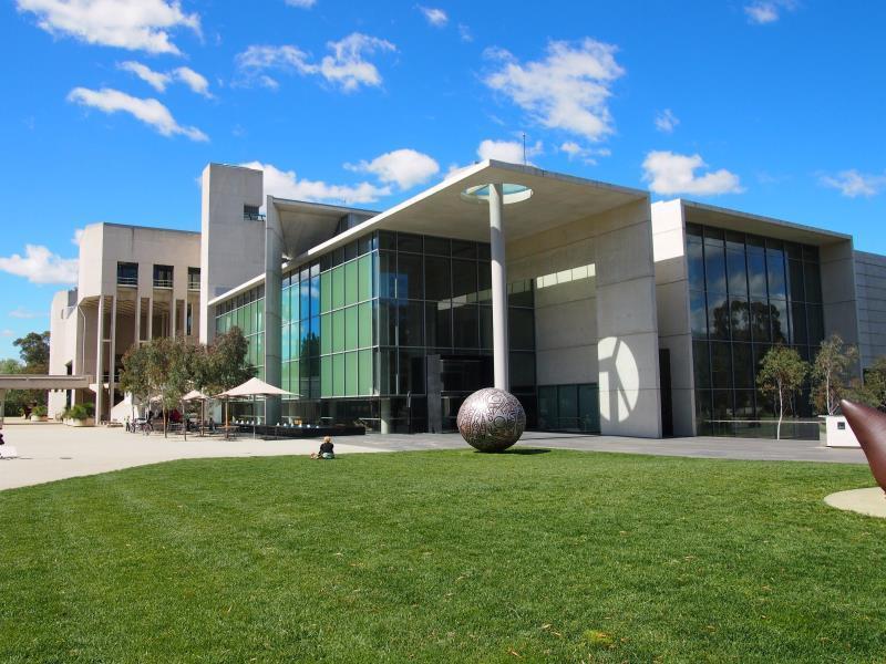 East And 4* Canberra